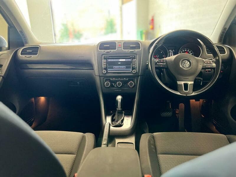2011 Volkswagen Golf - Image 33
