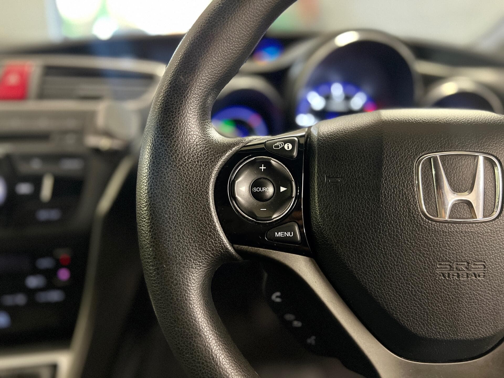 2015 Honda Civic - Image 30