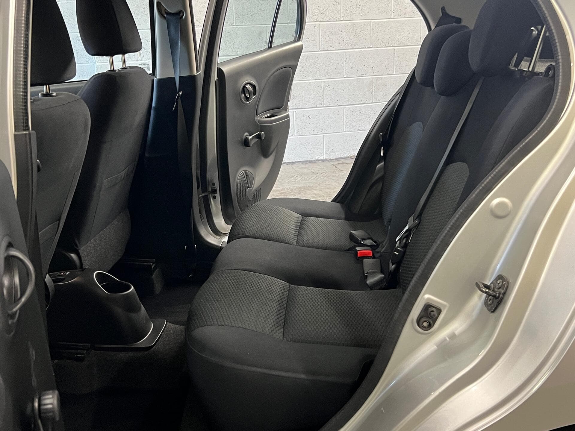 2011 Nissan Micra - Image 32