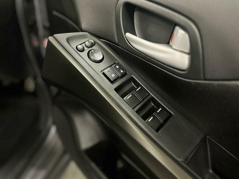 2015 Honda Civic - Image 30