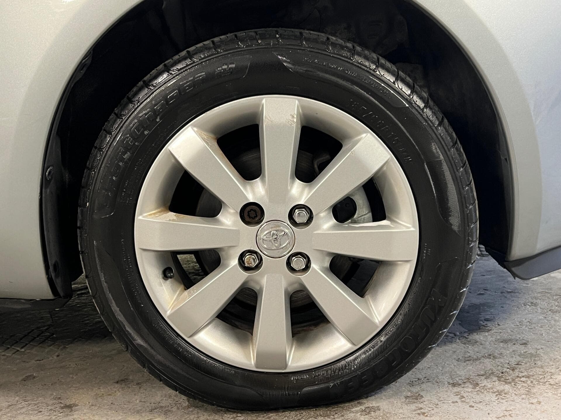 2008 Toyota Yaris - Image 15