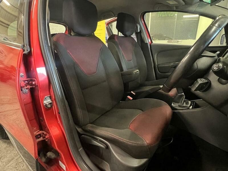 2016 Renault Clio - Image 26
