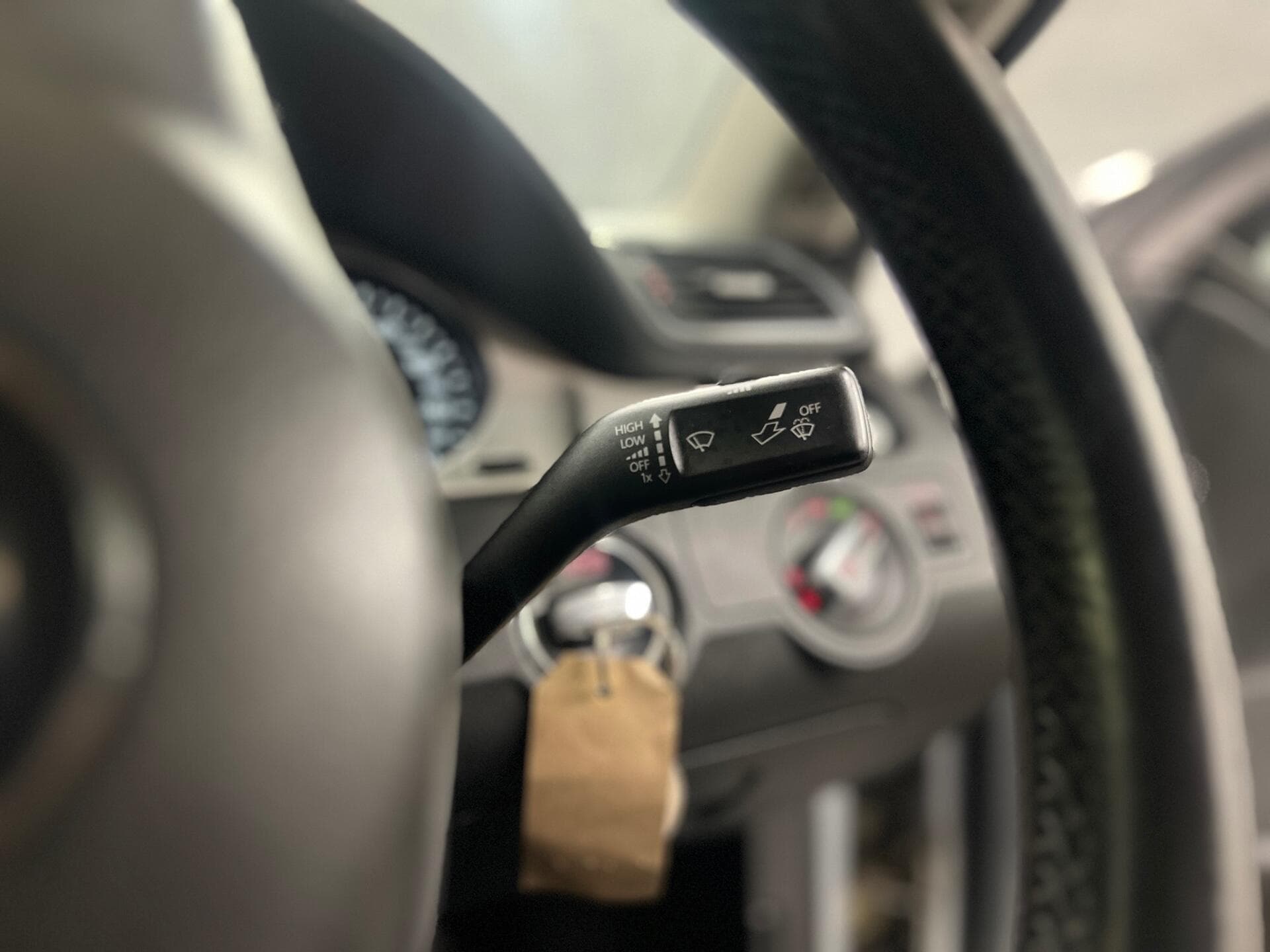 2012 Volkswagen CC - Image 29