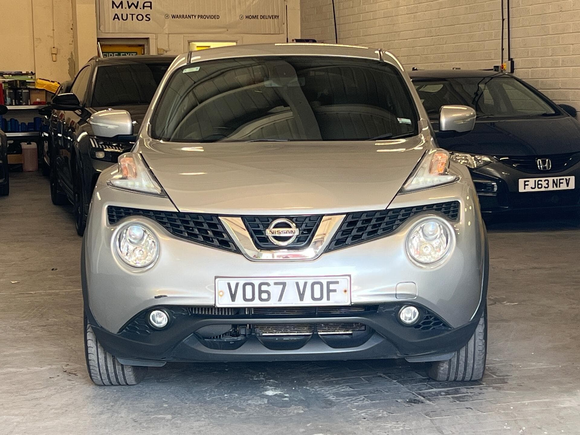 2017 Nissan Juke - Image 2