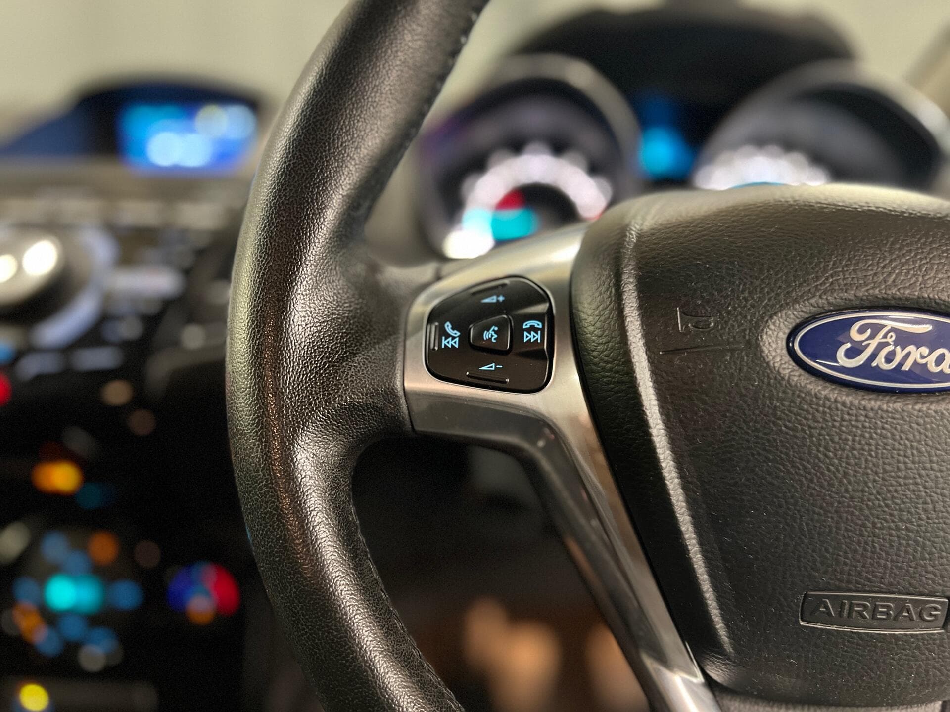 2014 Ford Fiesta - Image 32