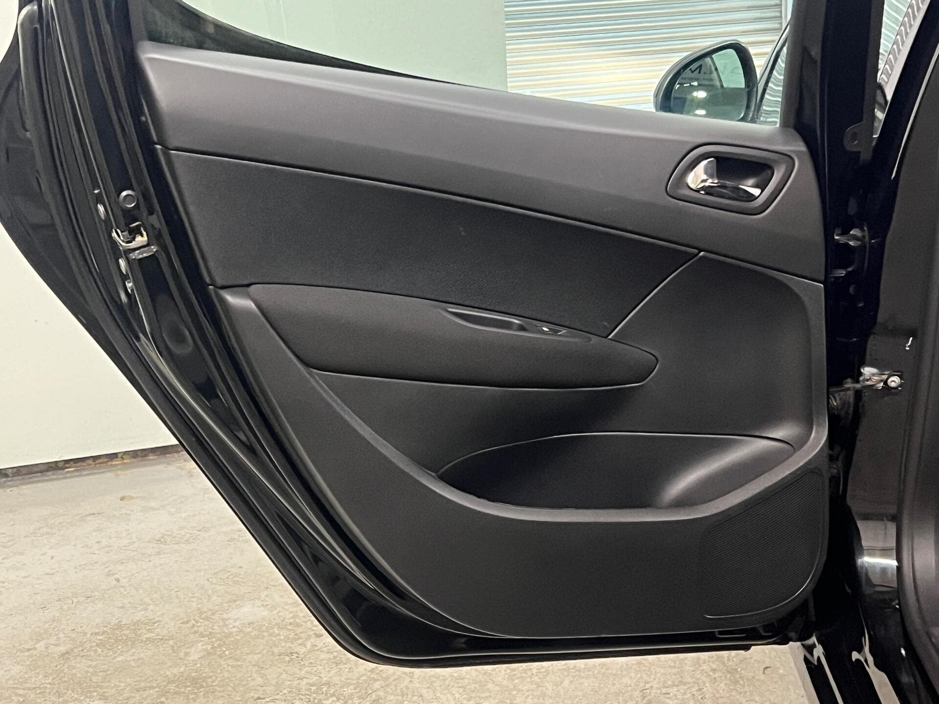2012 Peugeot 308 - Image 32