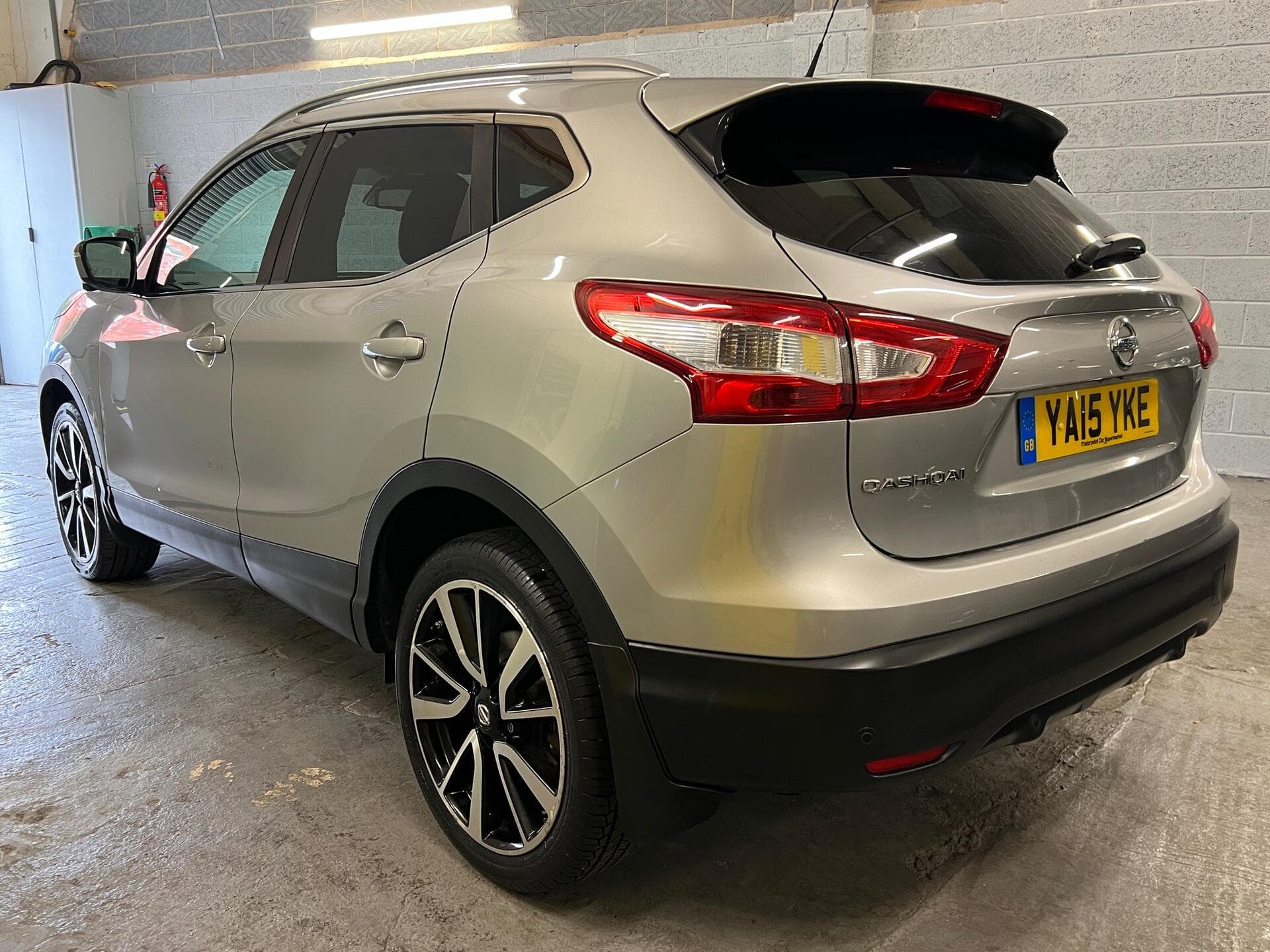 2015 Nissan Qashqai - Image 5