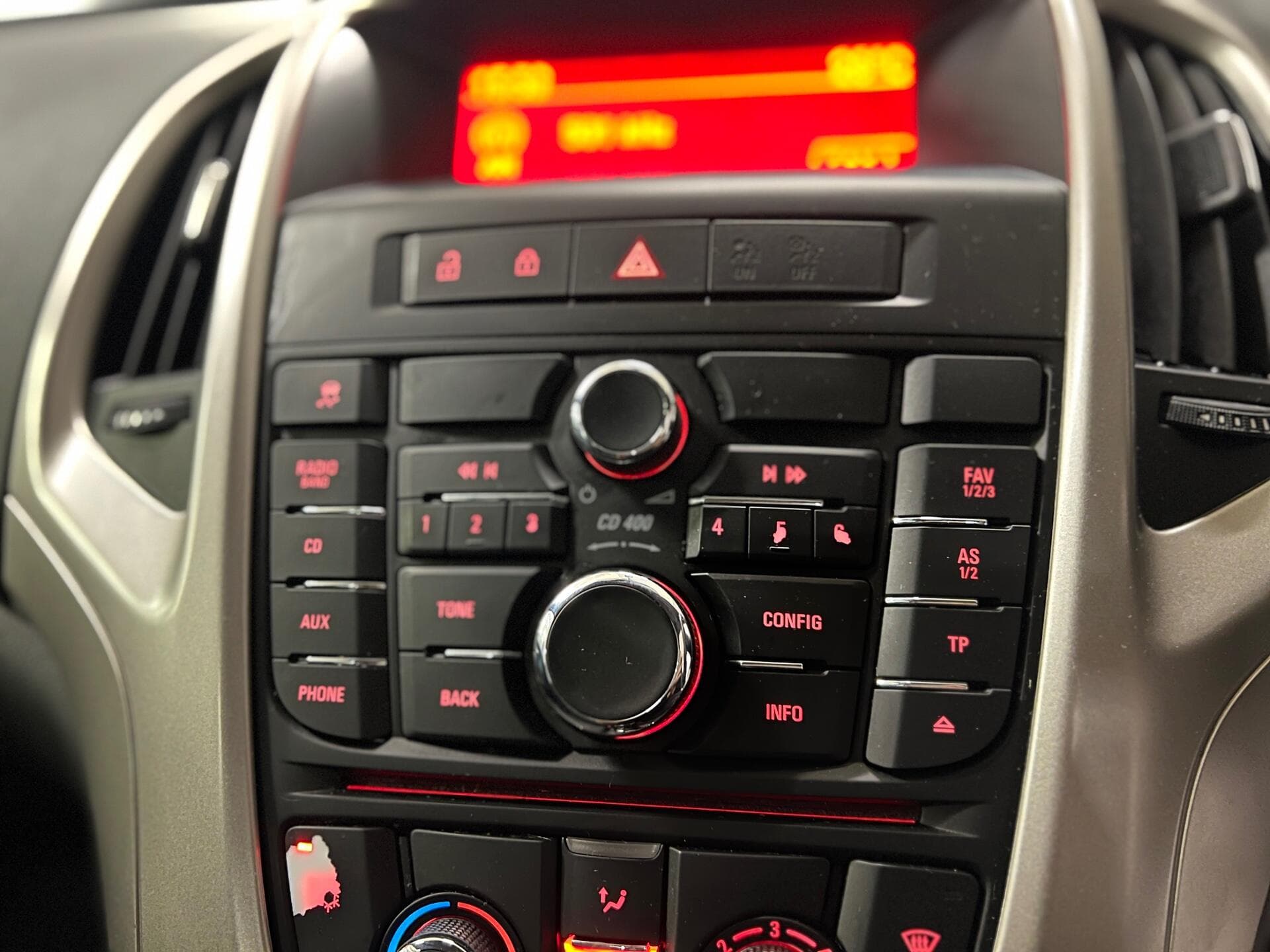 2013 Vauxhall Astra - Image 28