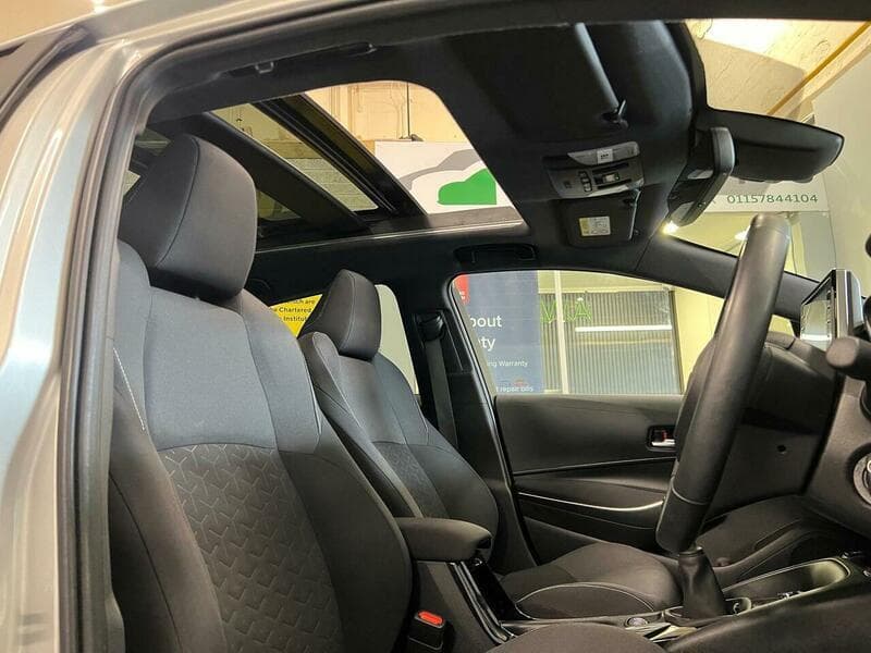 2019 Toyota Corolla - Image 28