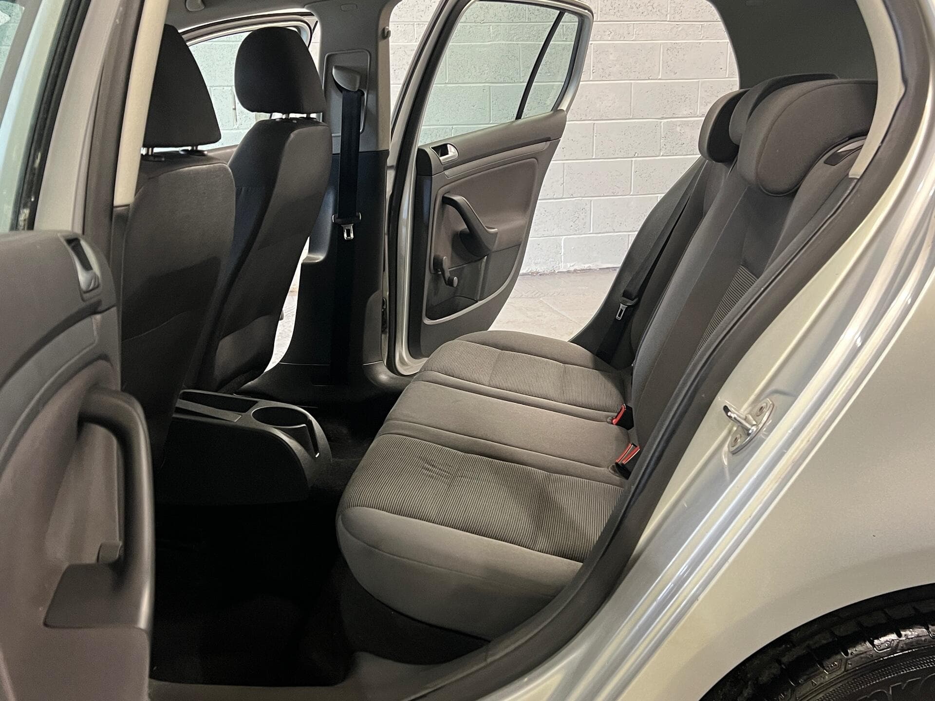 2008 Volkswagen Golf - Image 36