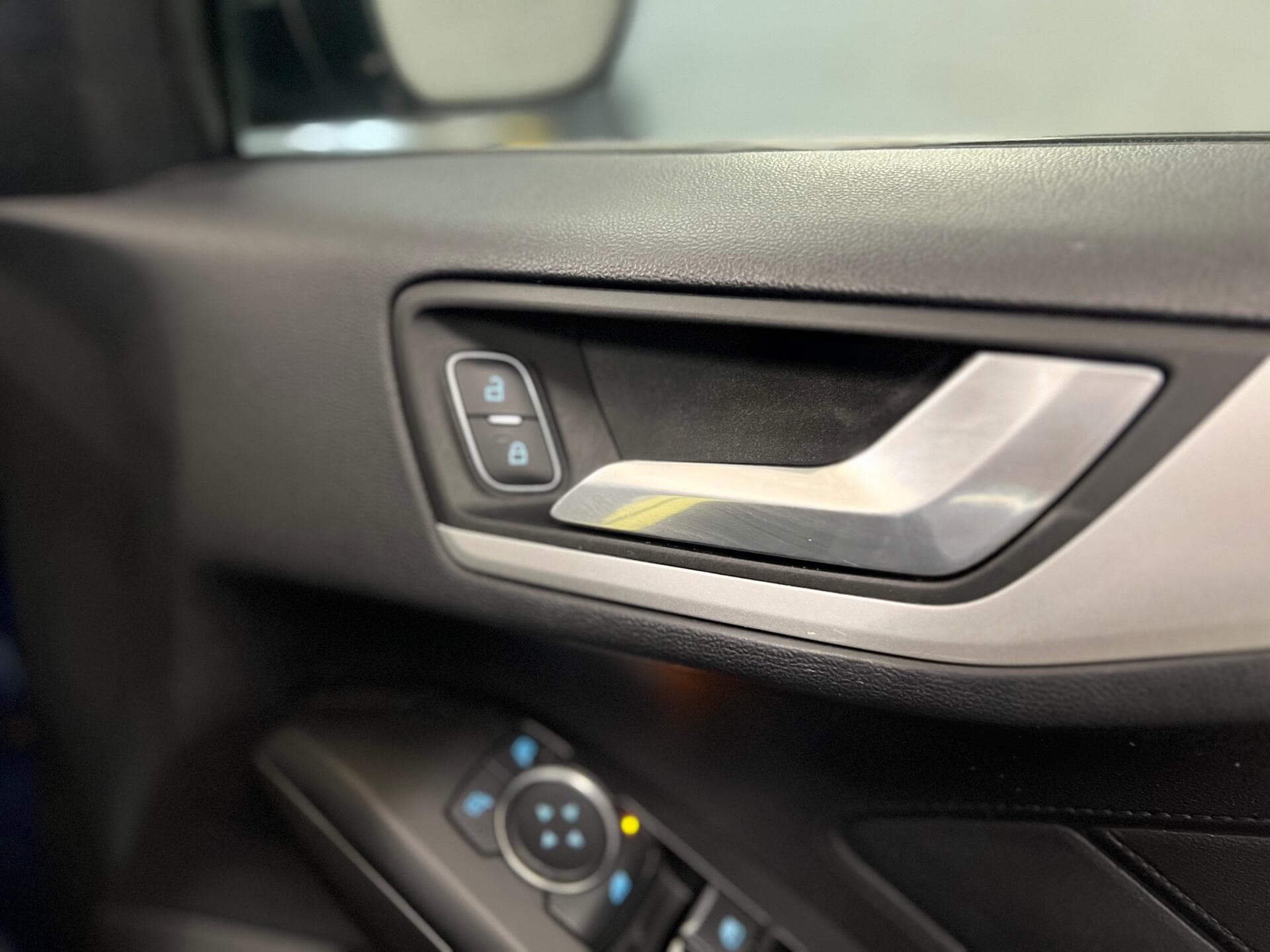 2021 Ford Focus - Image 27