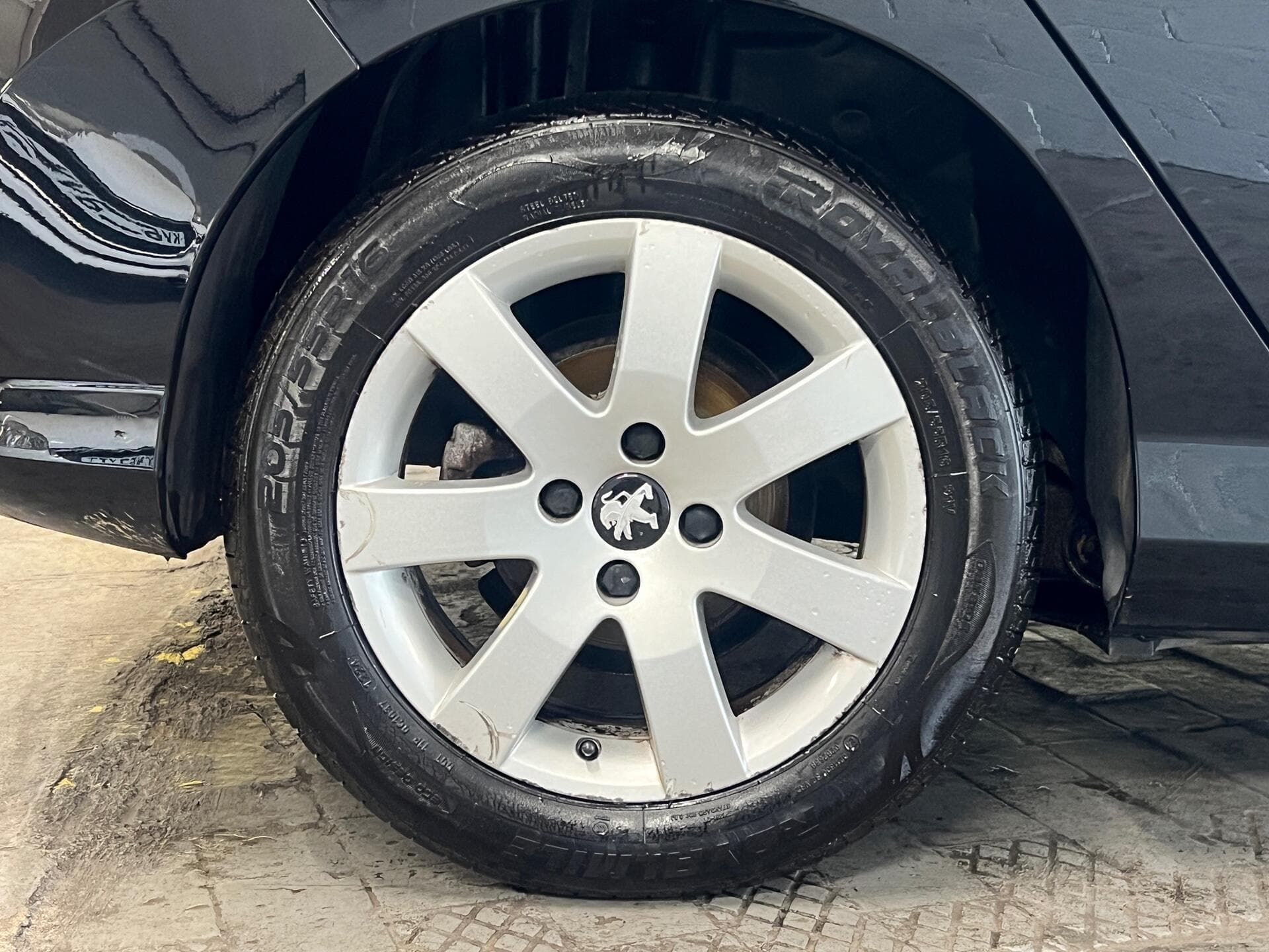 2012 Peugeot 308 - Image 9