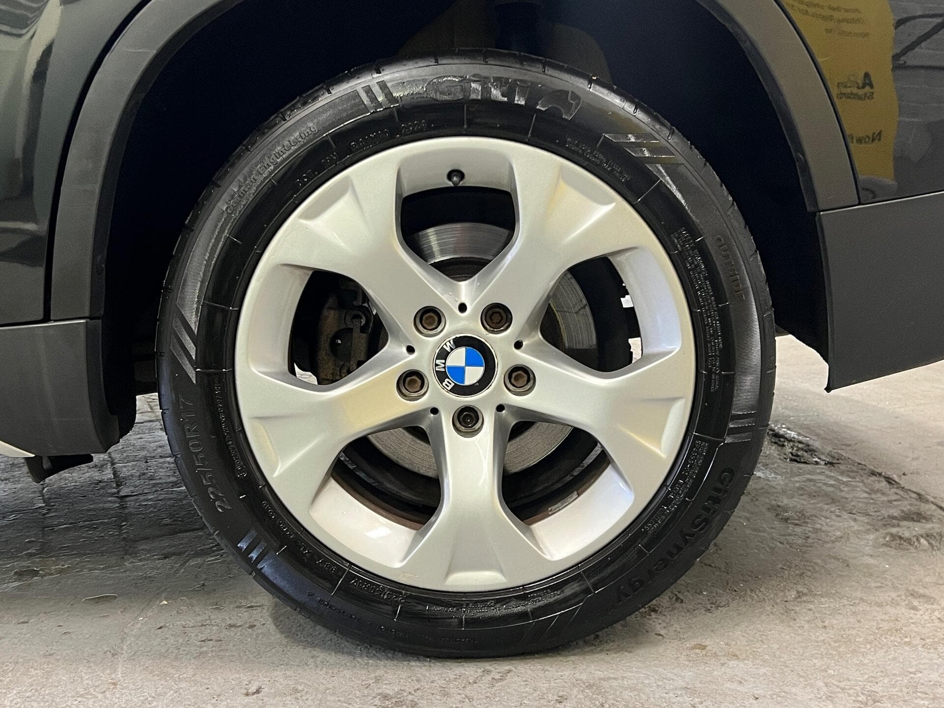 2011 BMW X1 - Image 20