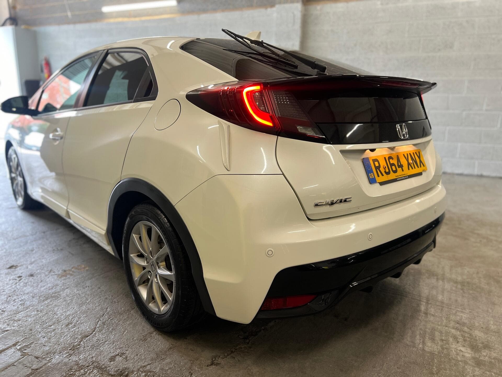 2015 Honda Civic - Image 17