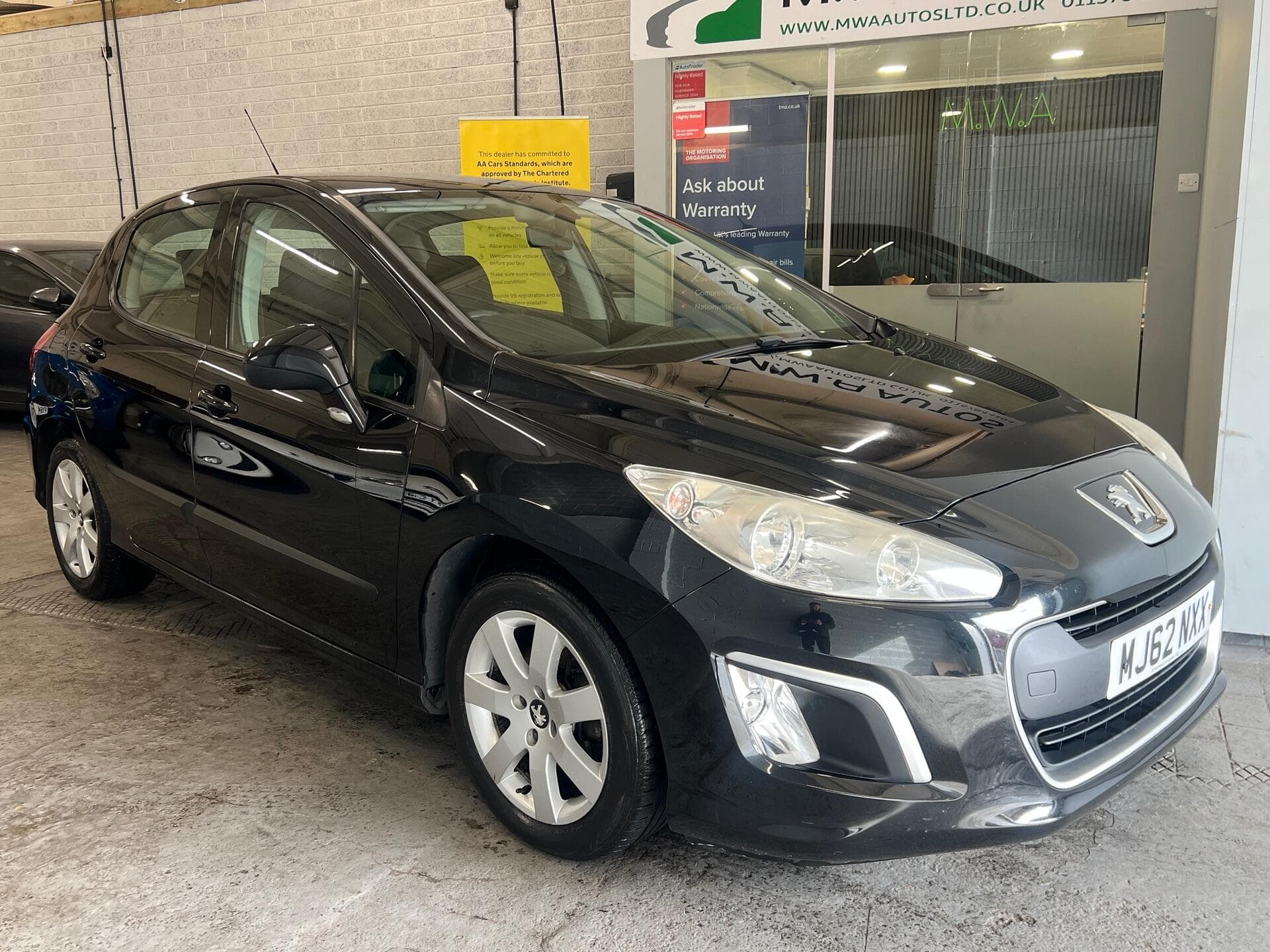 2012 Peugeot 308 - Image 3