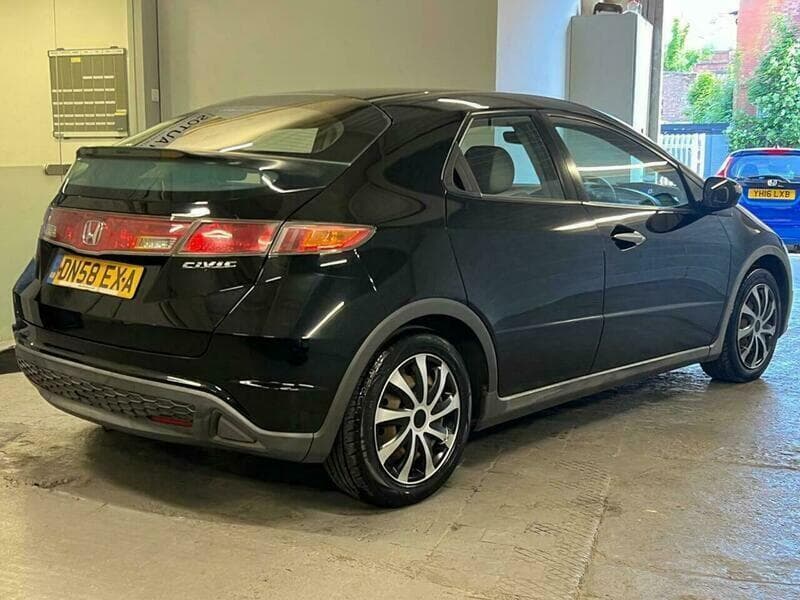 2009 Honda Civic - Image 6