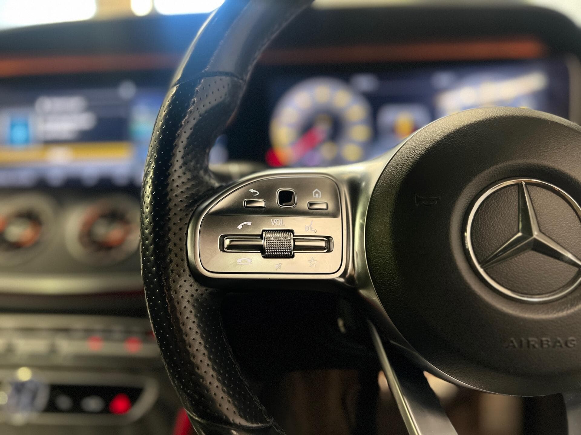 2019 Mercedes-Benz E Class - Image 34