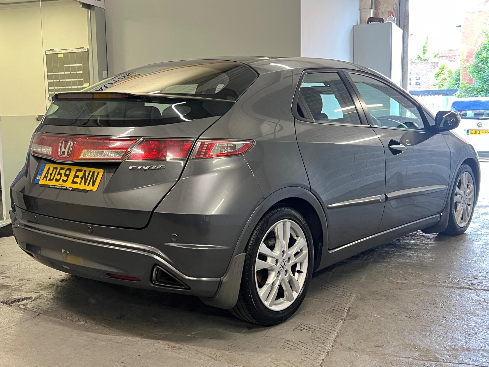 2009 Honda Civic - Image 7