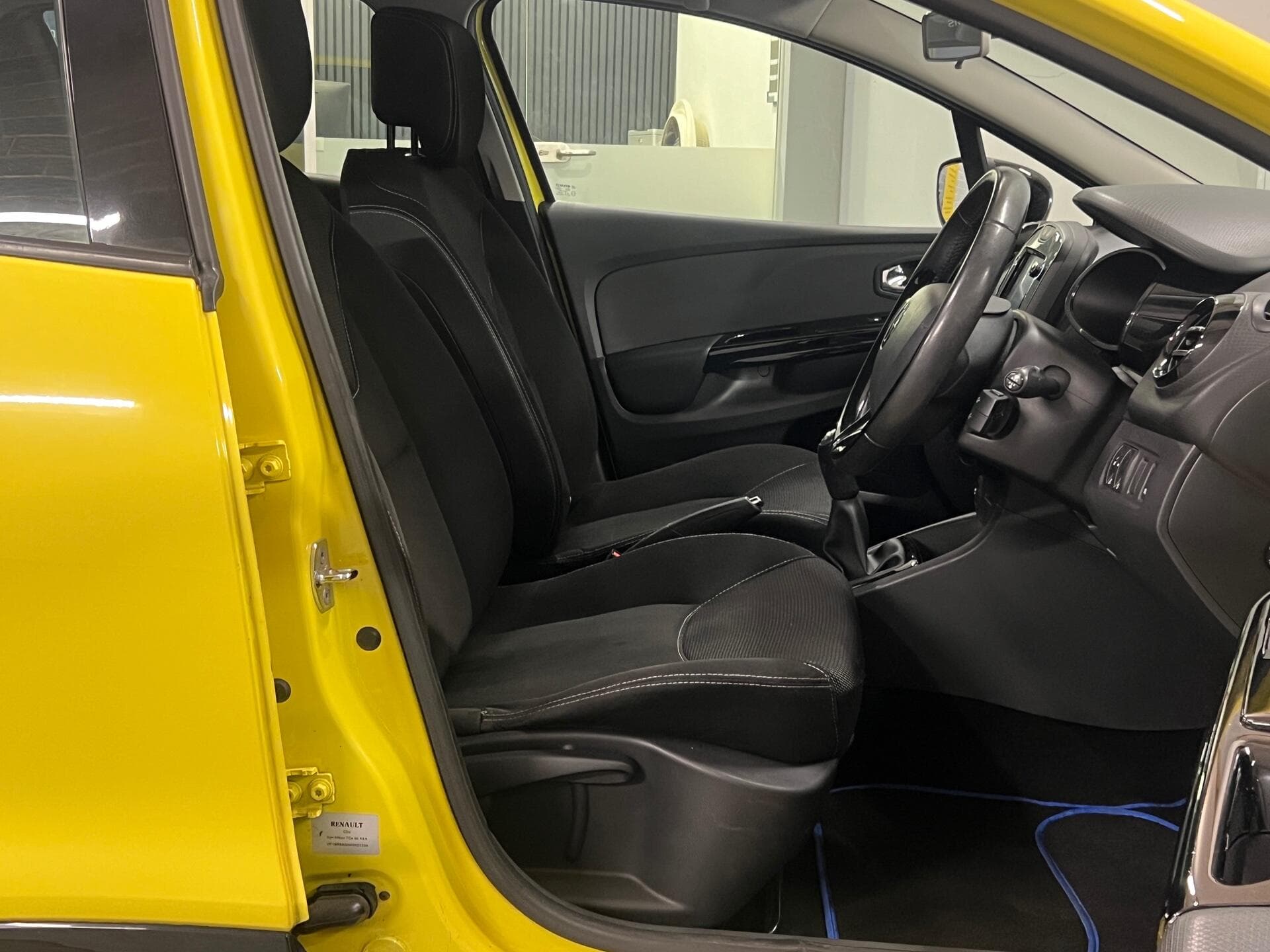 2013 Renault Clio - Image 24