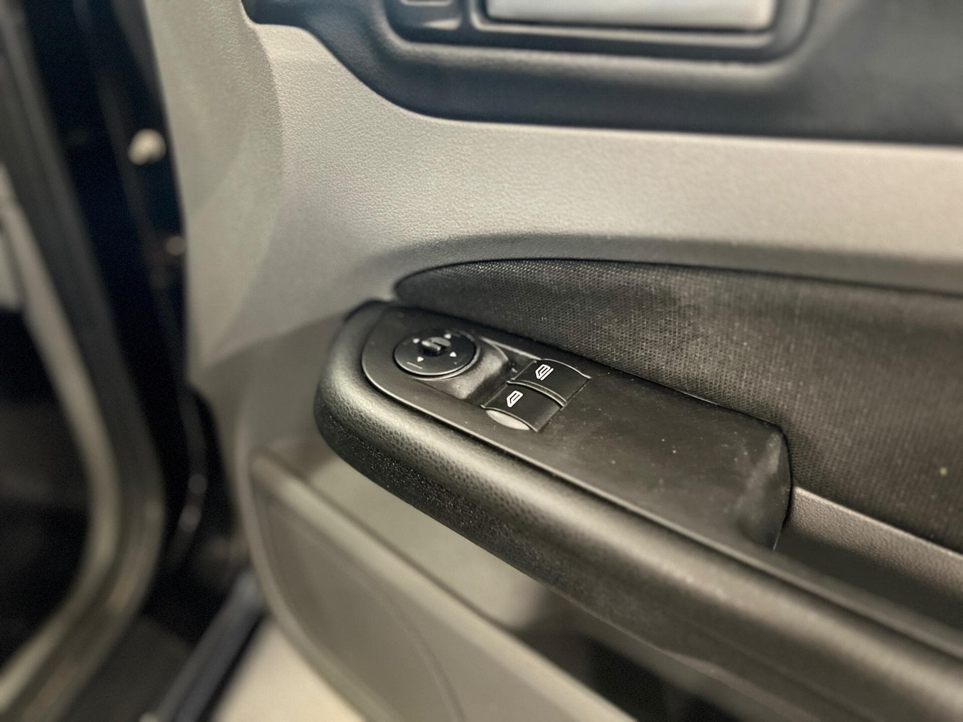 2009 Ford Focus - Image 18