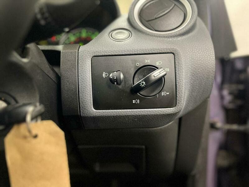 2009 Ford Fiesta - Image 25