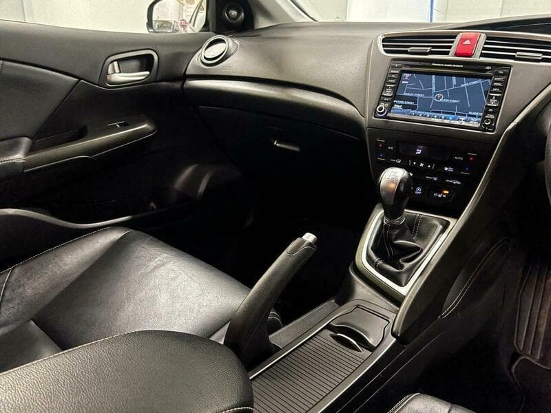 2015 Honda Civic - Image 41