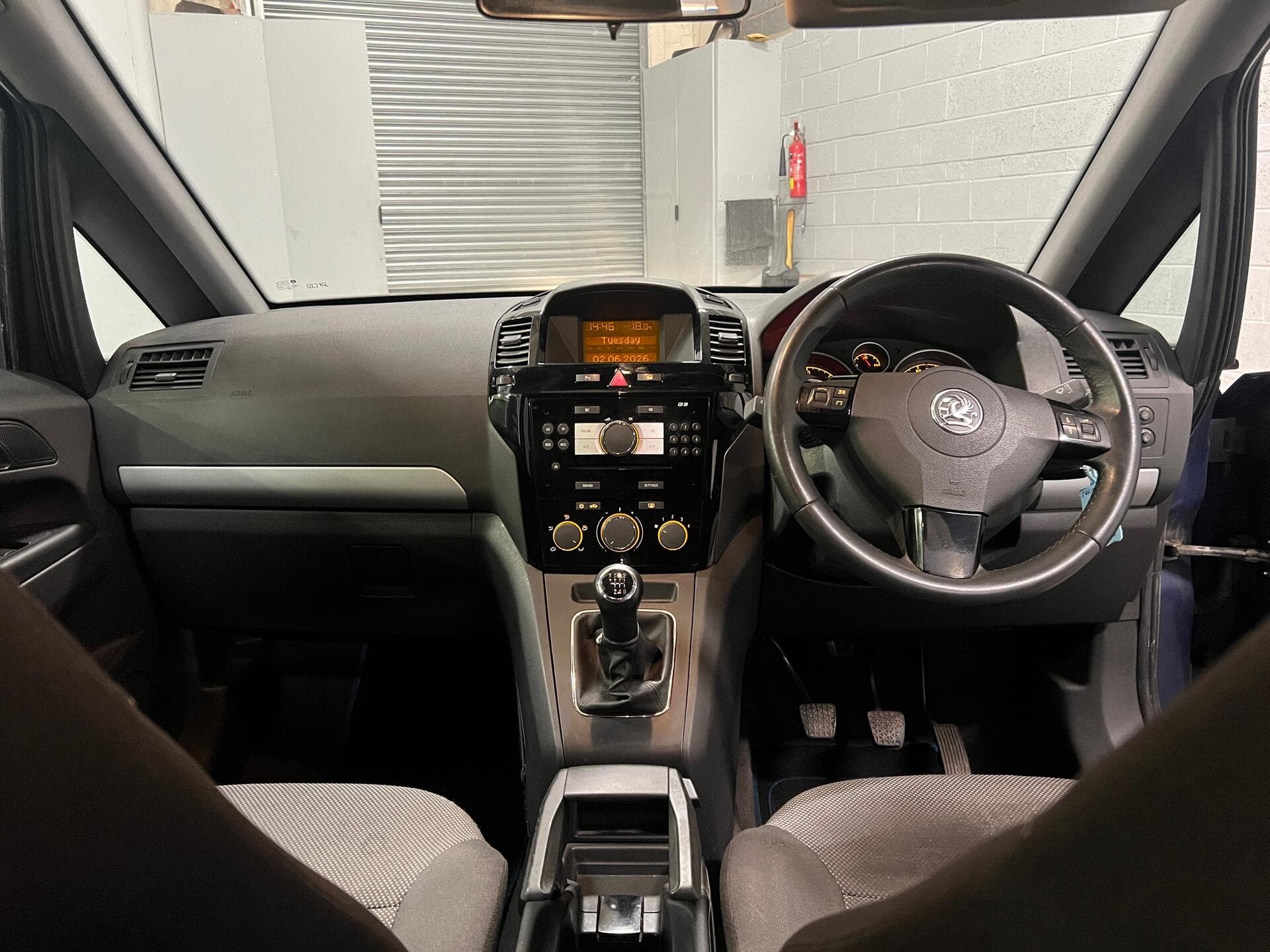 2011 Vauxhall Zafira - Image 28