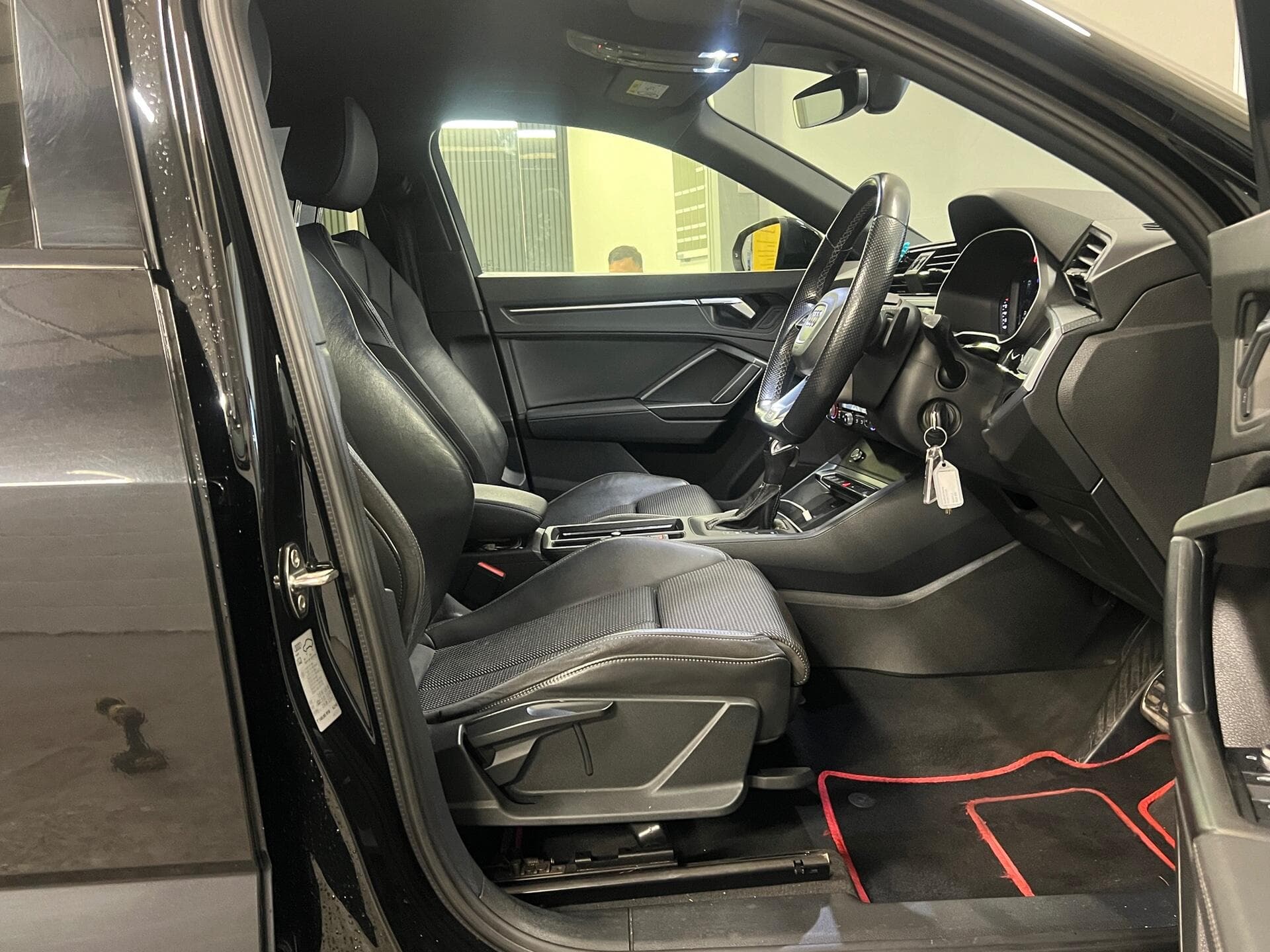 2021 Audi Q3 - Image 32