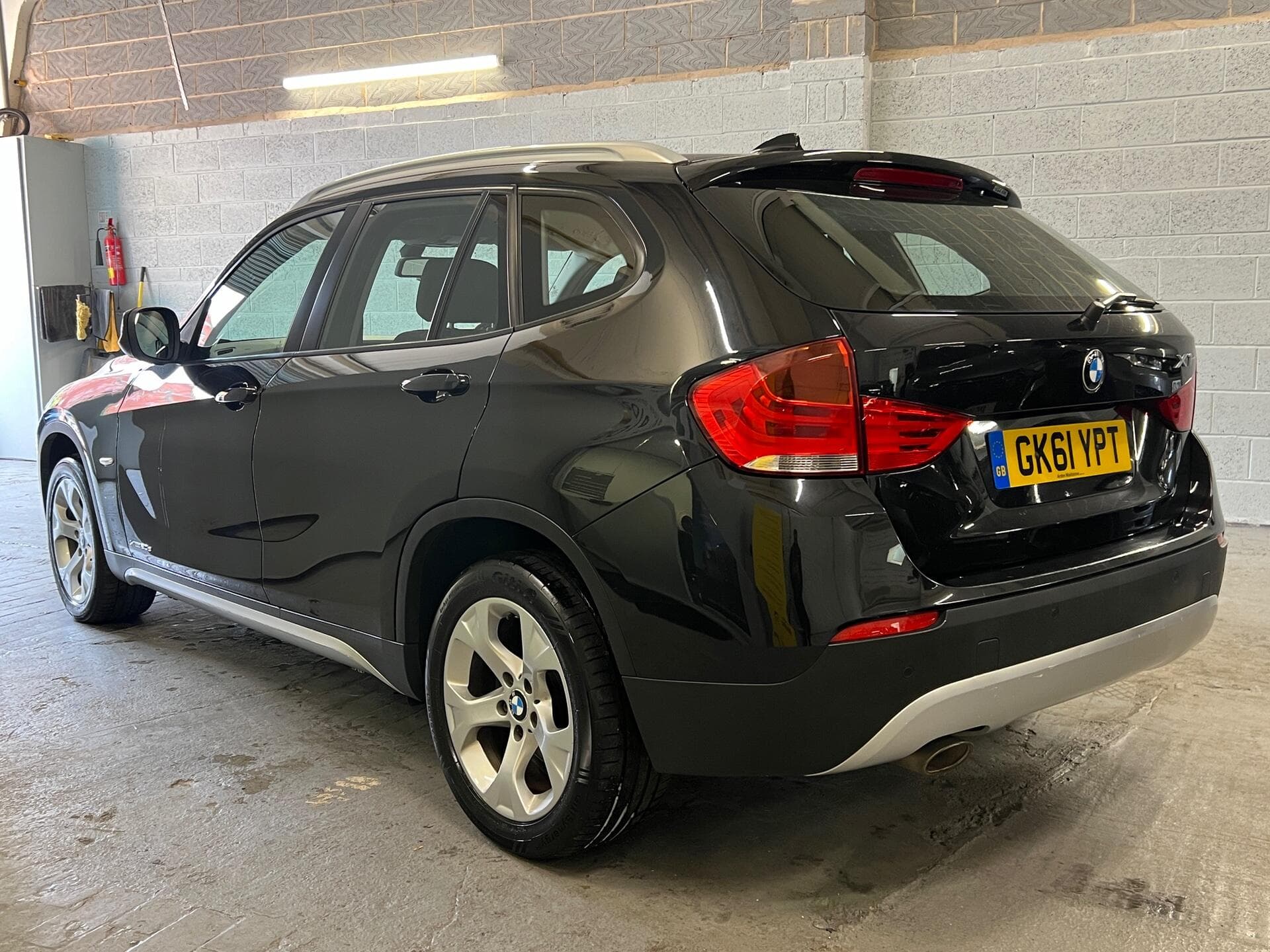 2011 BMW X1 - Image 12
