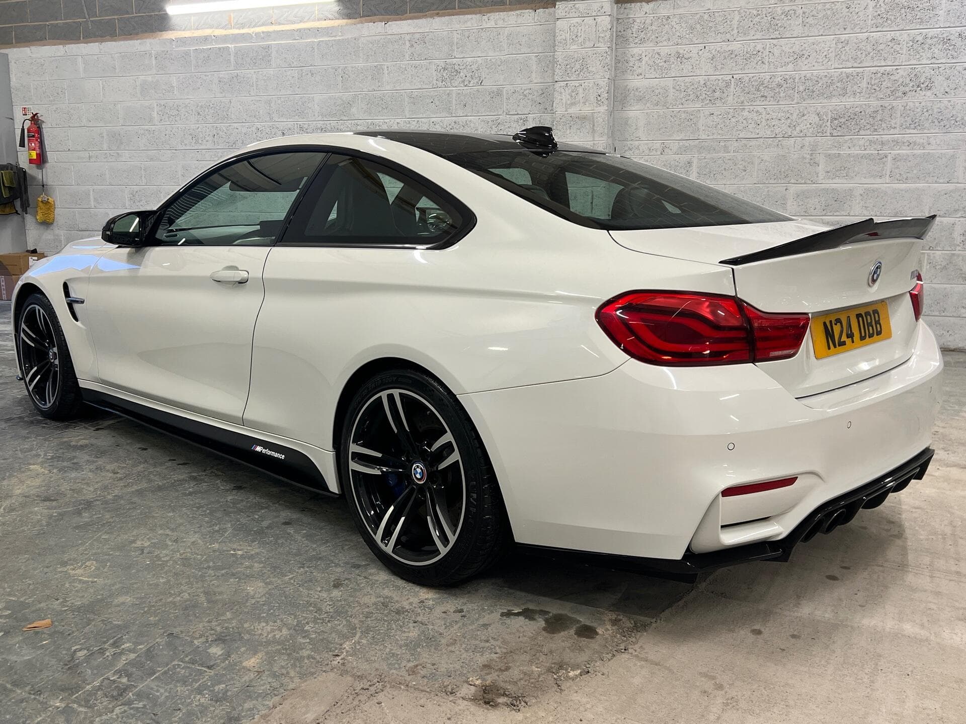 2017 BMW M4 - Image 11