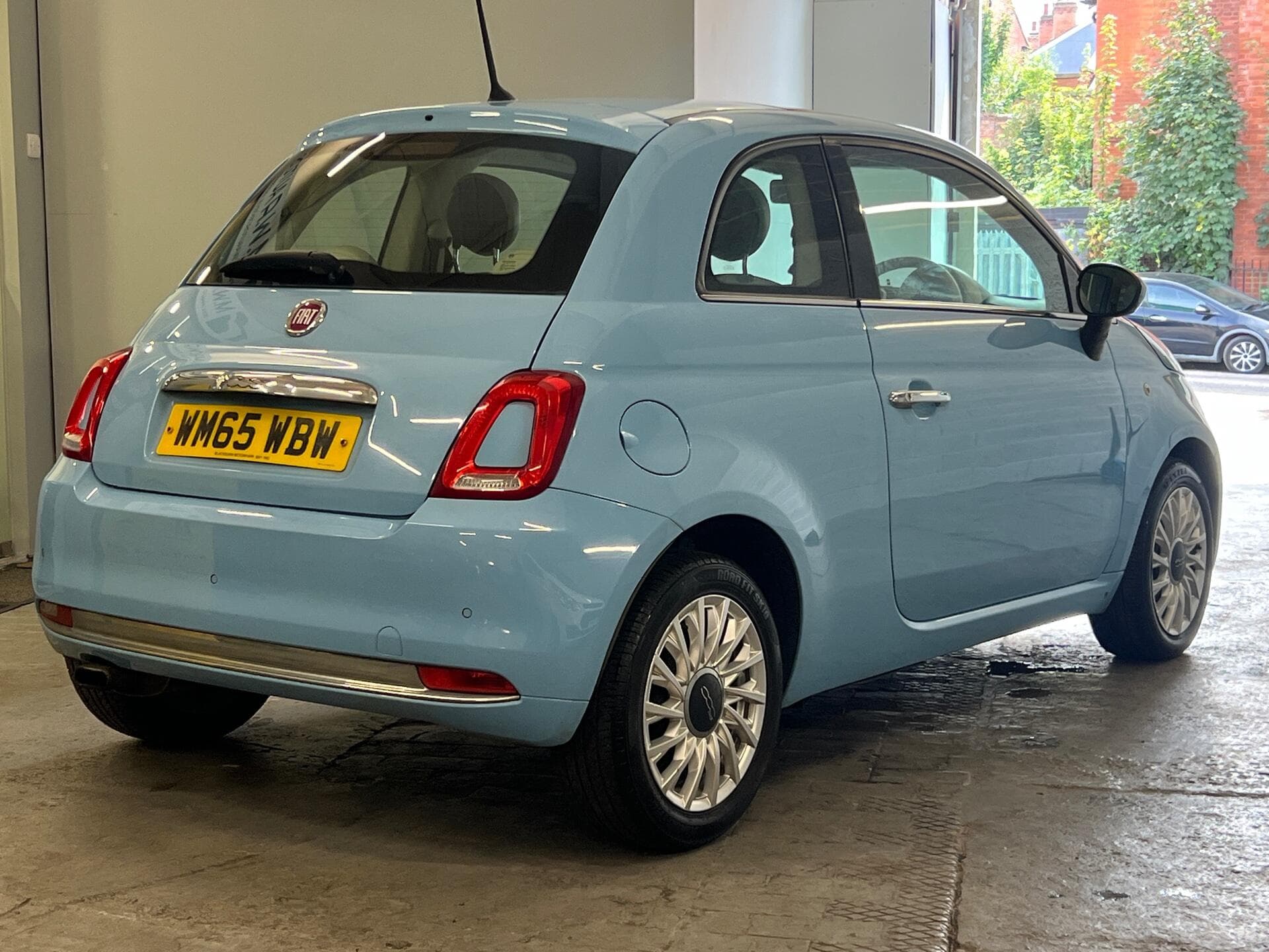 2015 Fiat 500 - Image 3