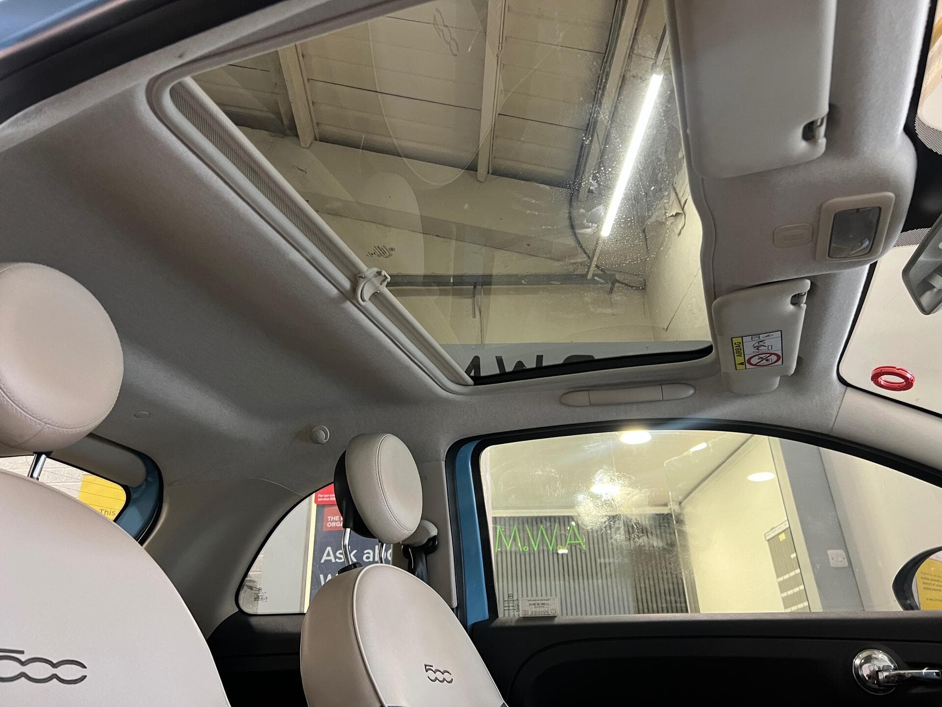 2015 Fiat 500 - Image 29
