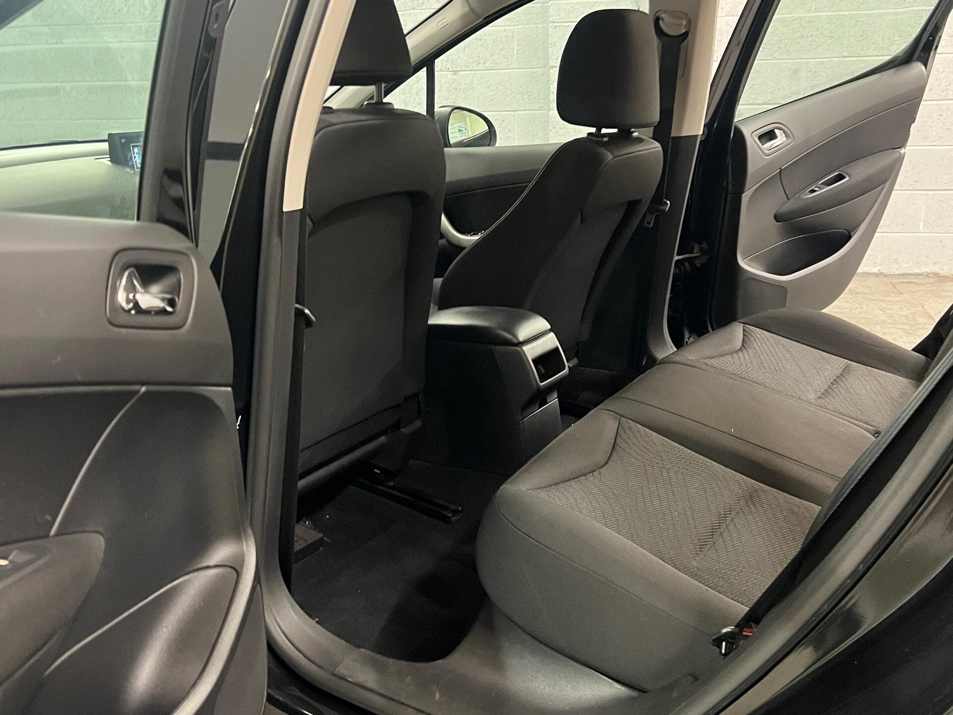 2012 Peugeot 308 - Image 30