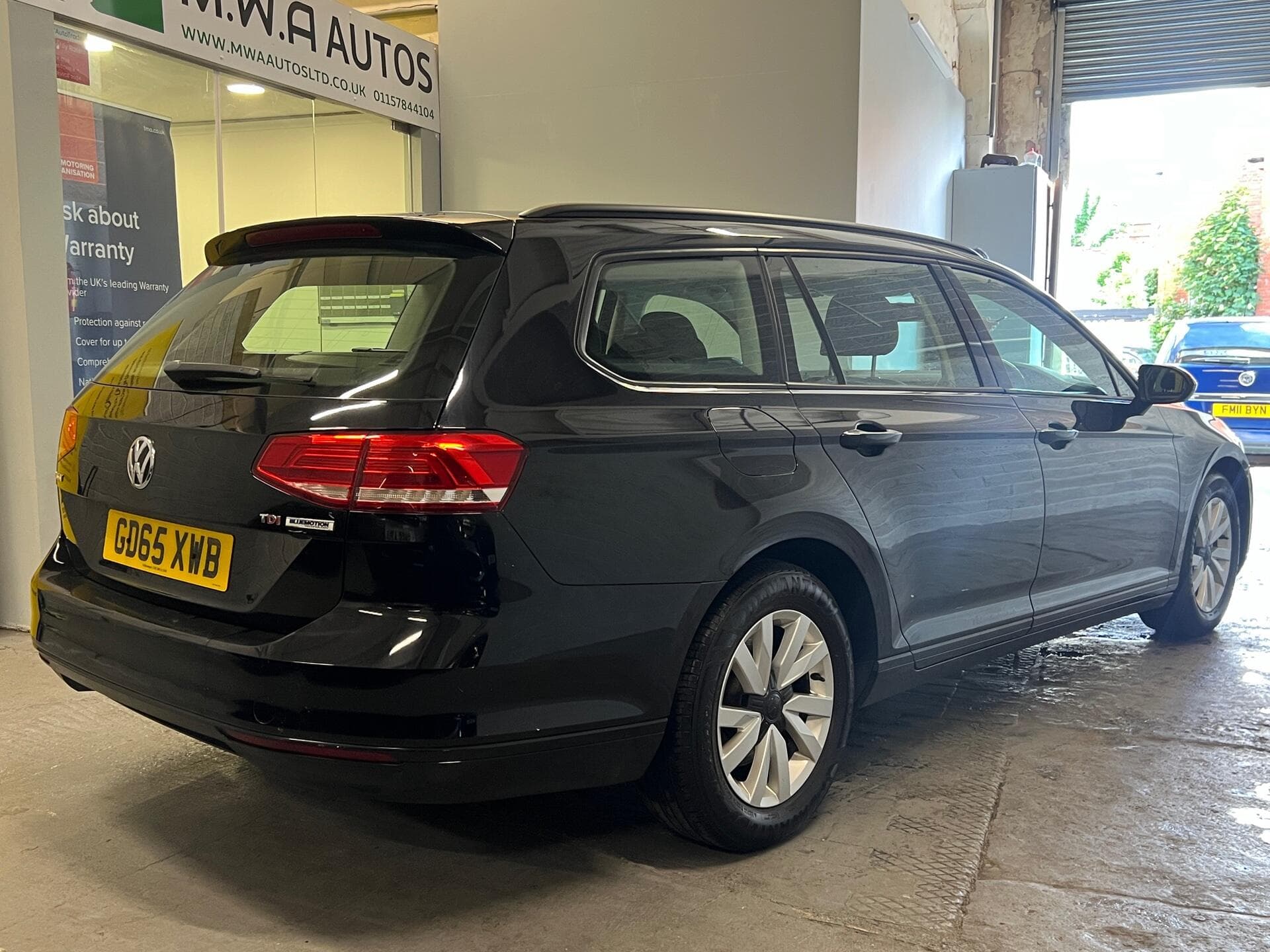 2015 Volkswagen Passat - Image 9