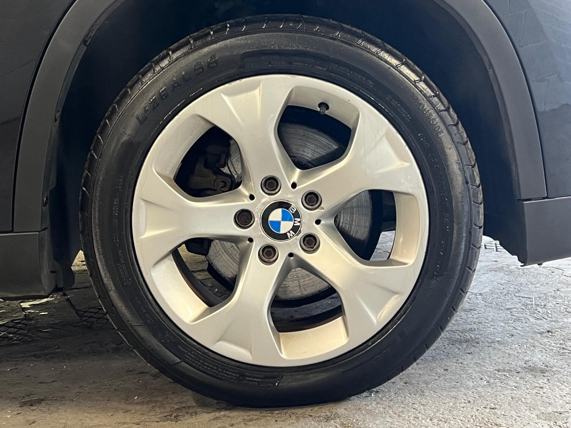 2011 BMW X1 - Image 22