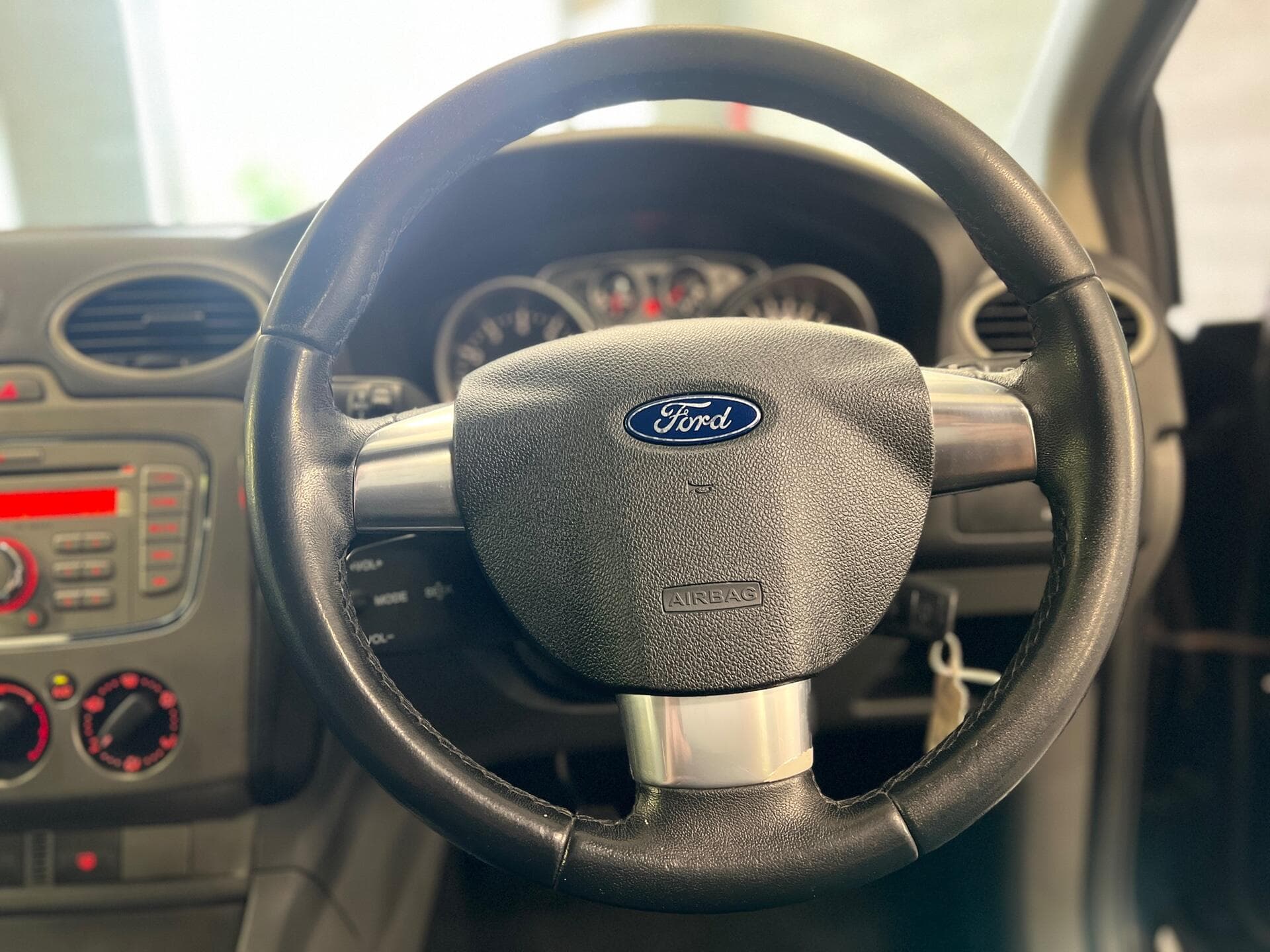 2009 Ford Focus - Image 19