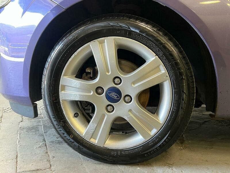 2009 Ford Fiesta - Image 14