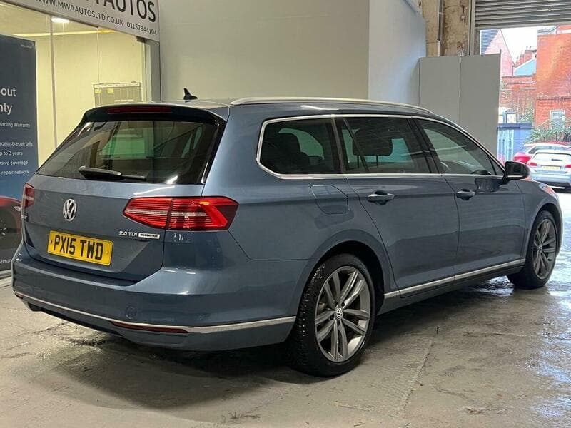 2015 Volkswagen Passat - Image 9