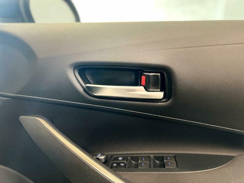 2019 Toyota Corolla - Image 30