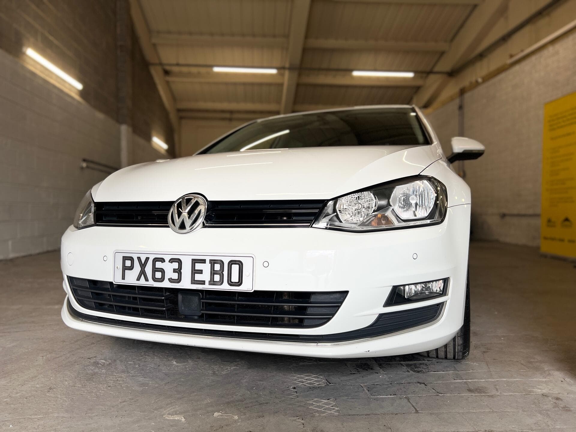 2013 Volkswagen Golf - Image 16