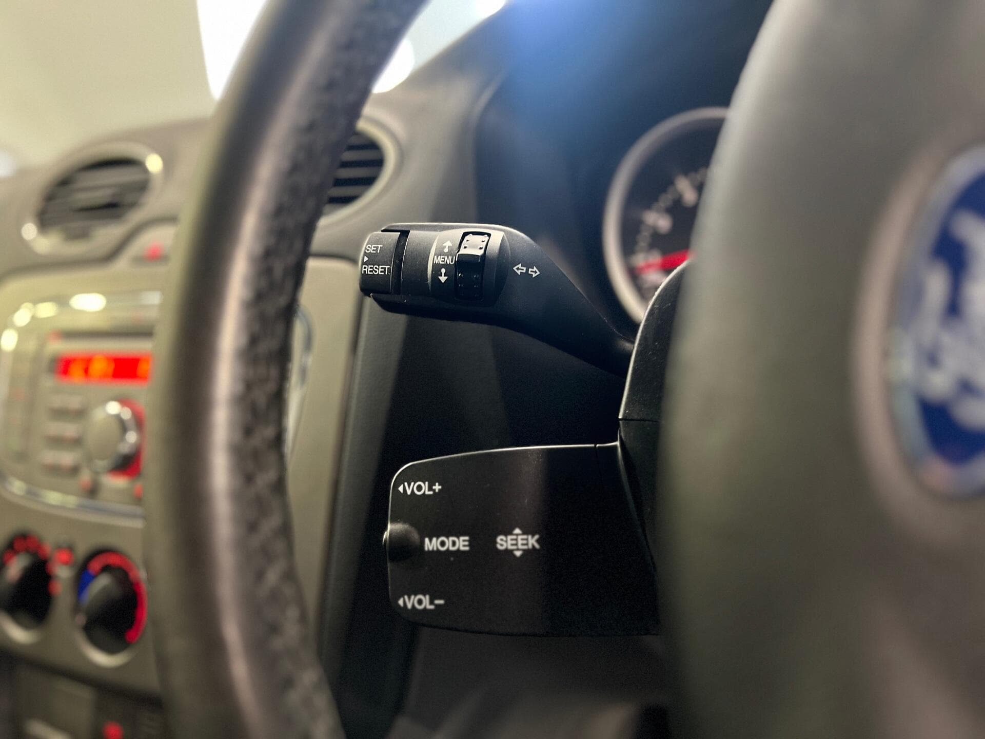 2009 Ford Focus - Image 22