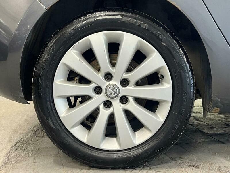 2012 Vauxhall Astra - Image 13