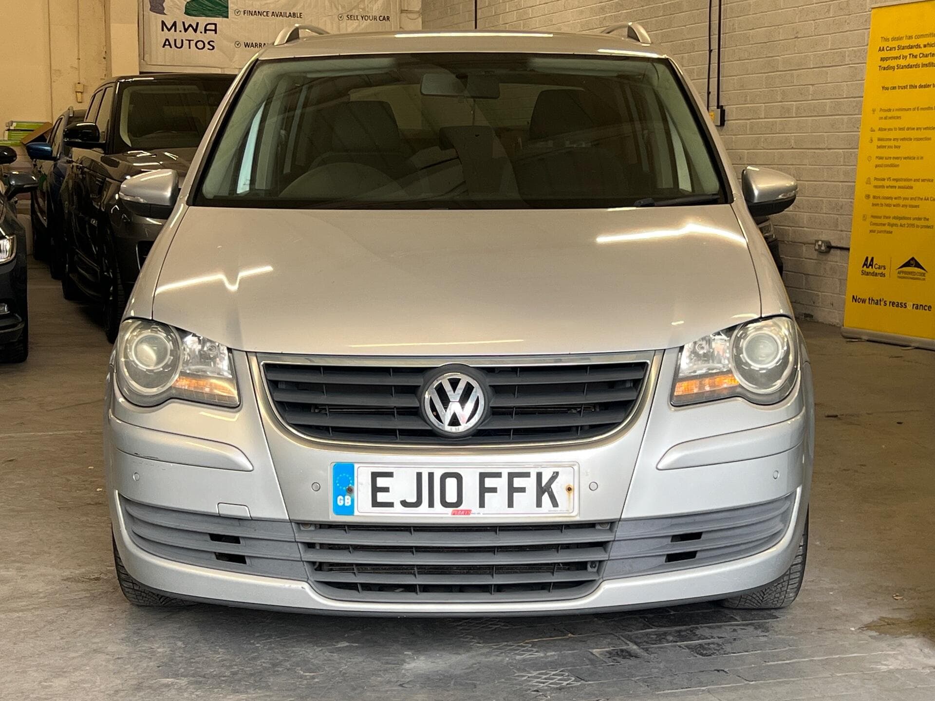 2010 Volkswagen Touran - Image 3
