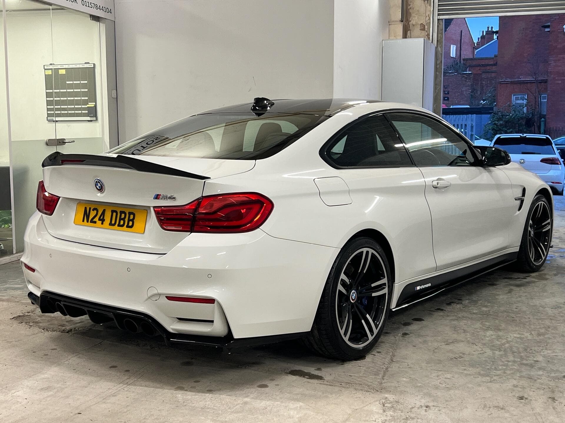 2017 BMW M4 - Image 8
