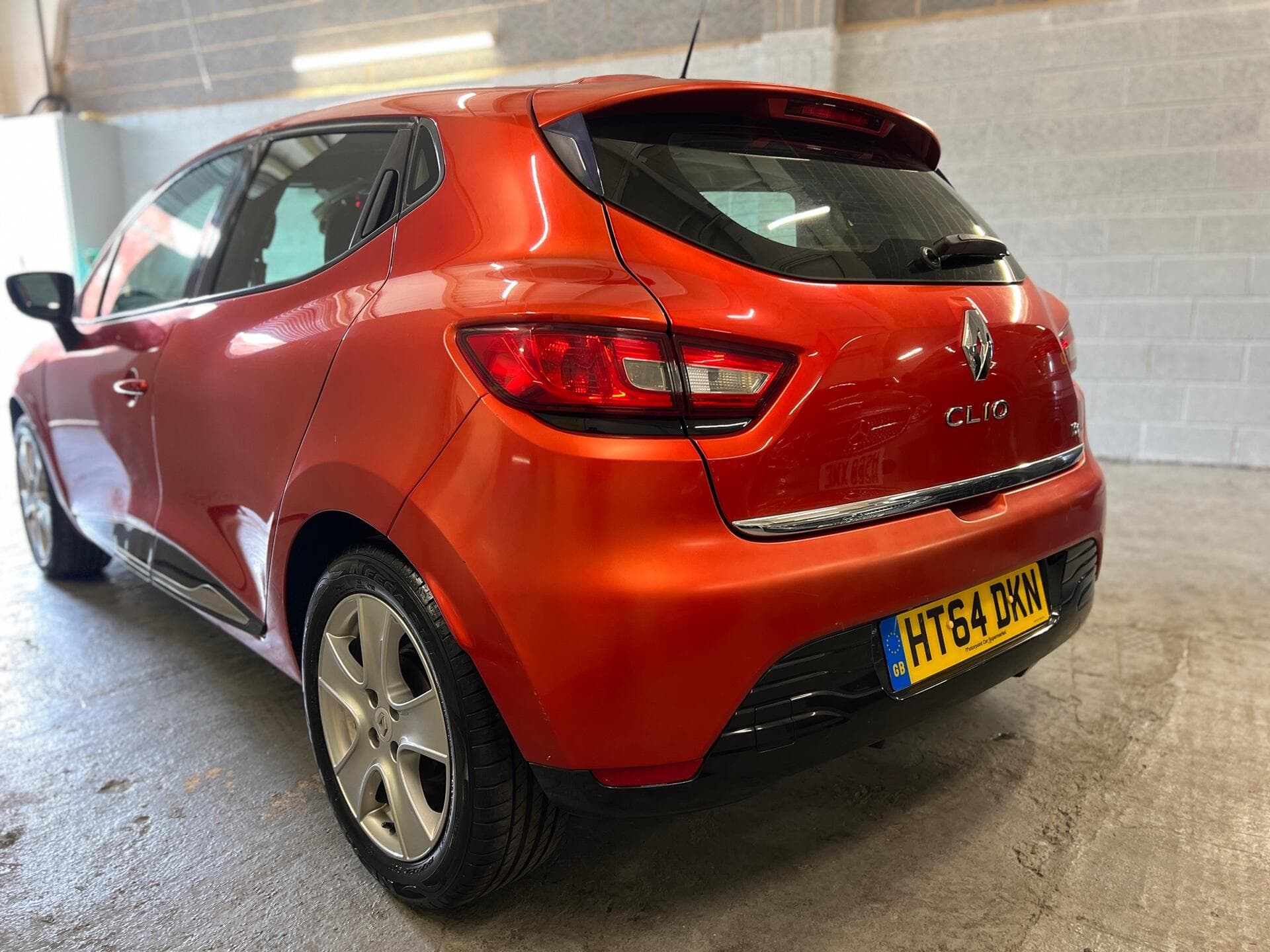 2015 Renault Clio - Image 12