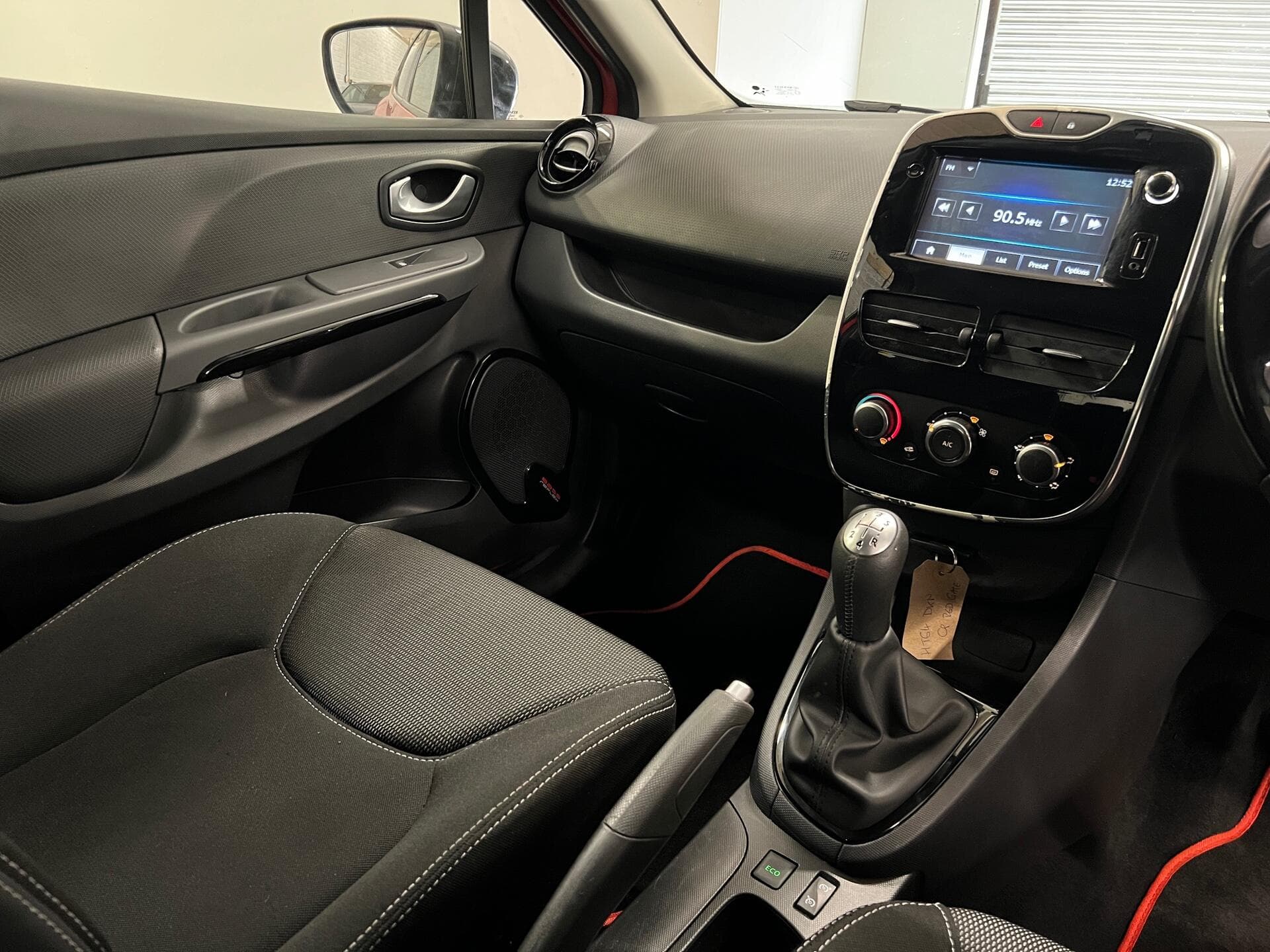 2015 Renault Clio - Image 34