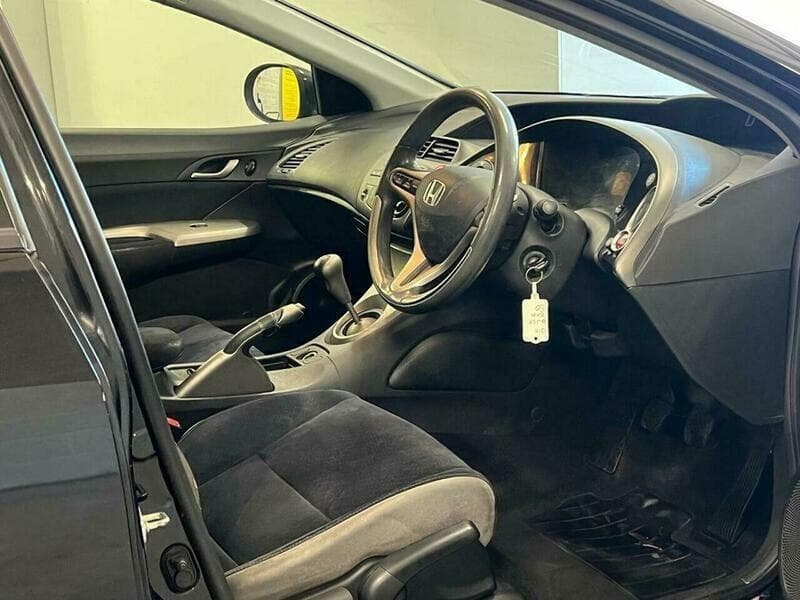 2009 Honda Civic - Image 17