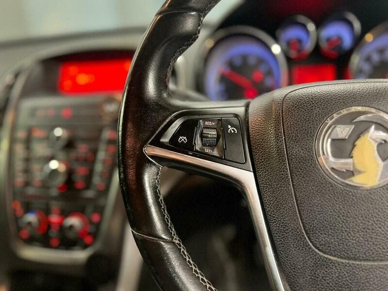 2012 Vauxhall Astra - Image 25