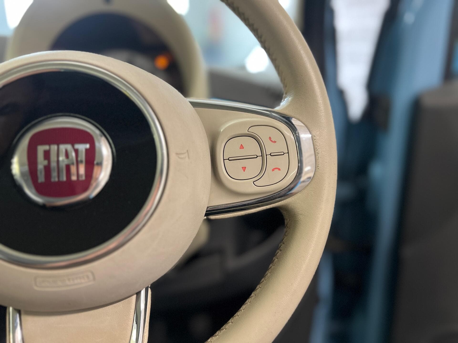 2015 Fiat 500 - Image 24