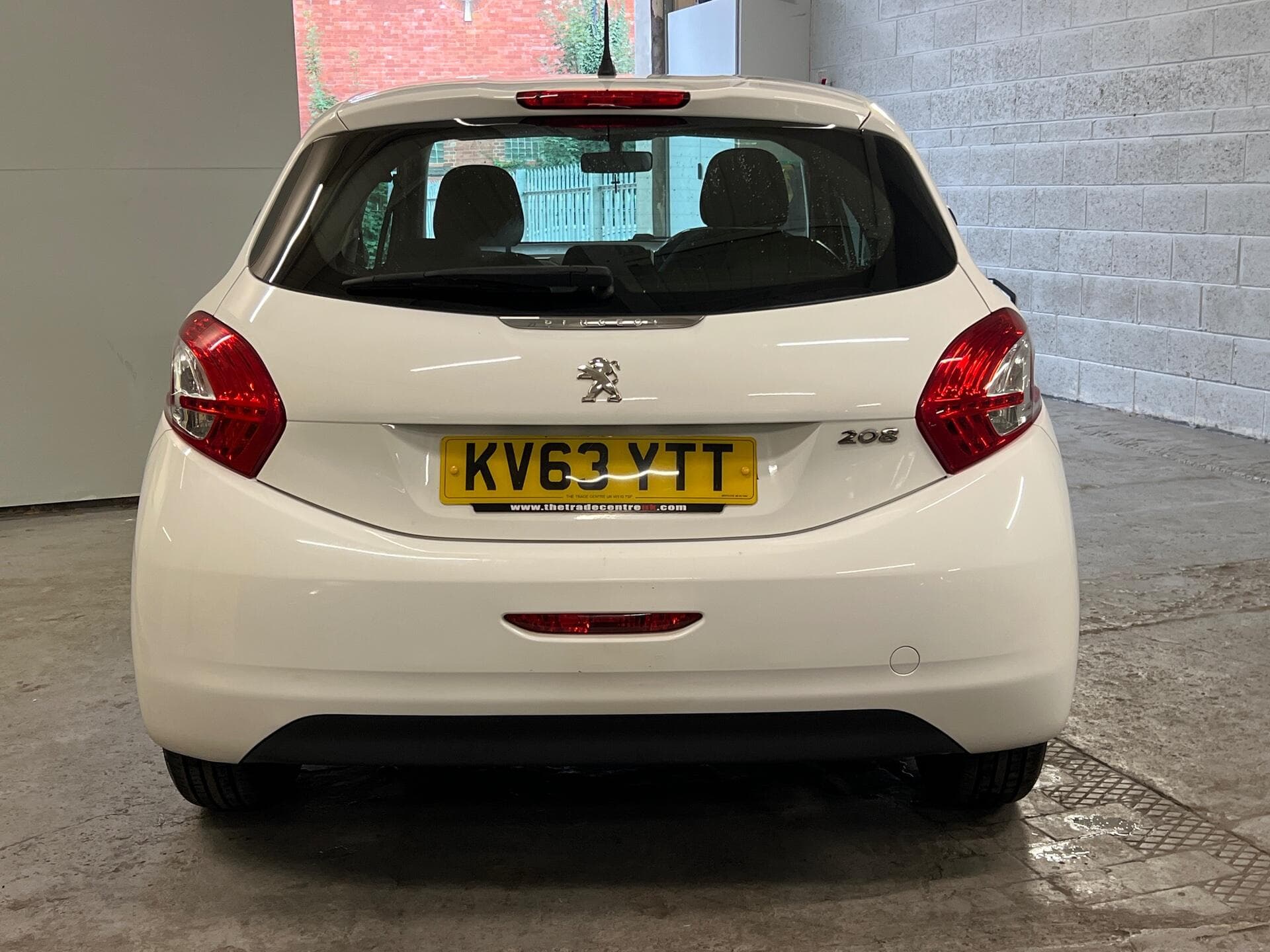 2013 Peugeot 208 - Image 4
